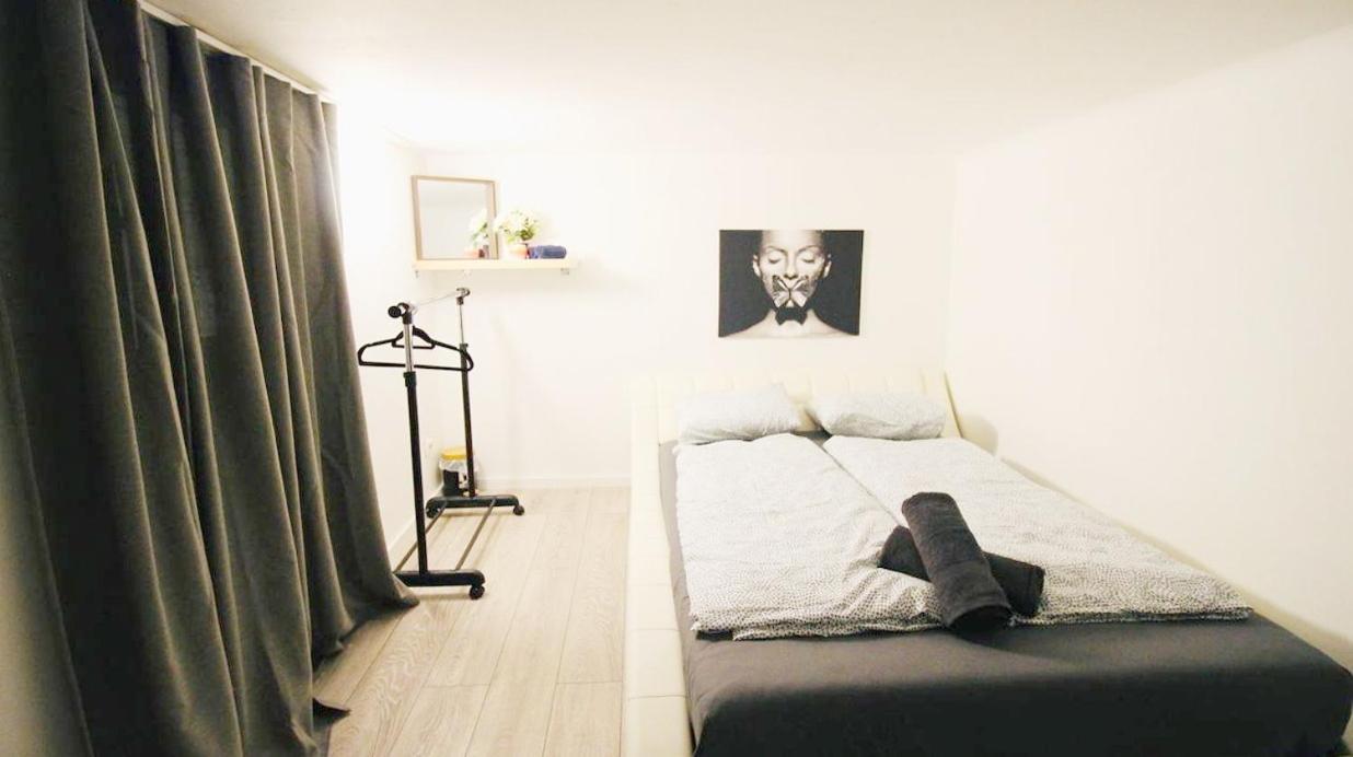 Comfortable Rooms In Akh Area Vienna Exterior photo