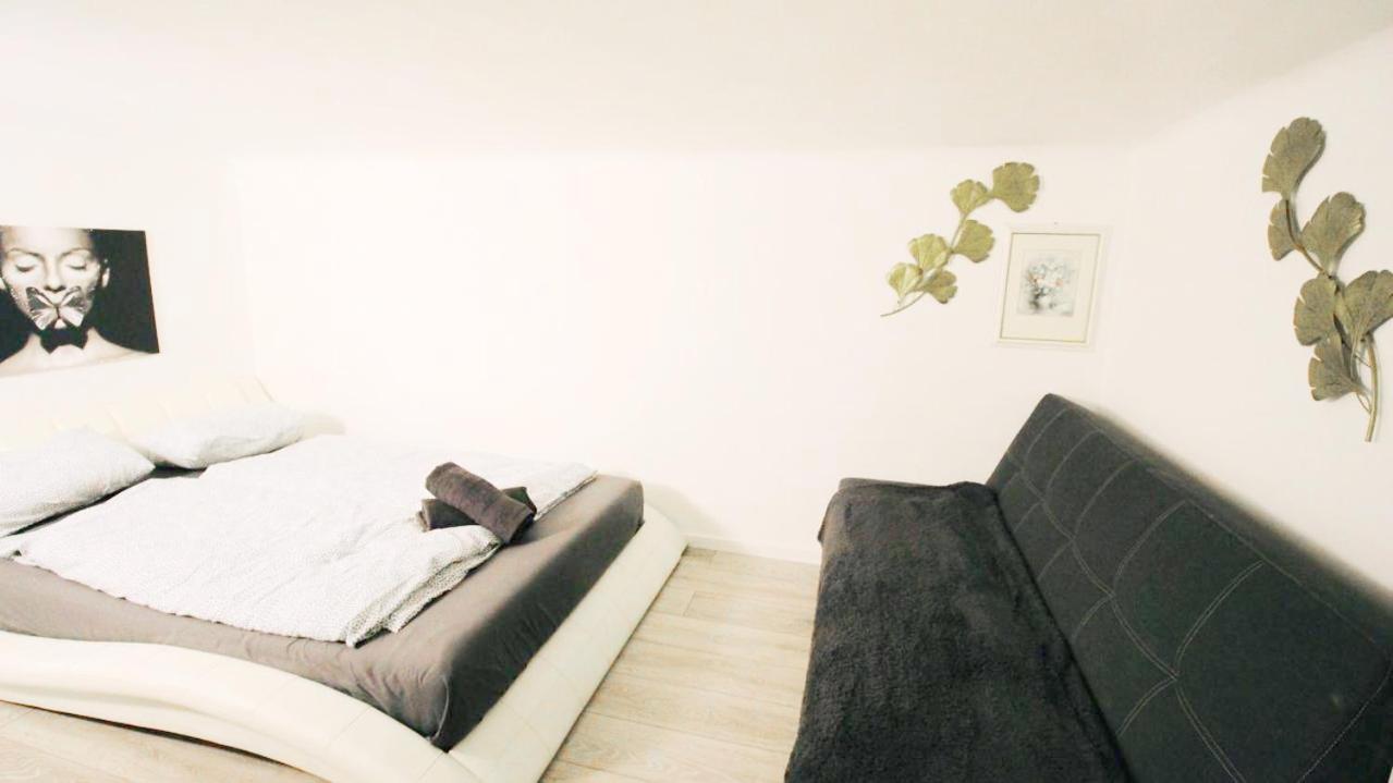 Comfortable Rooms In Akh Area Vienna Exterior photo