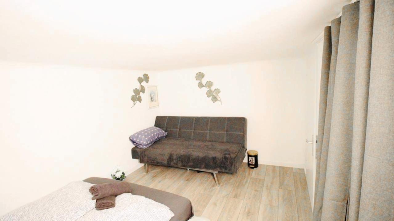 Comfortable Rooms In Akh Area Vienna Exterior photo