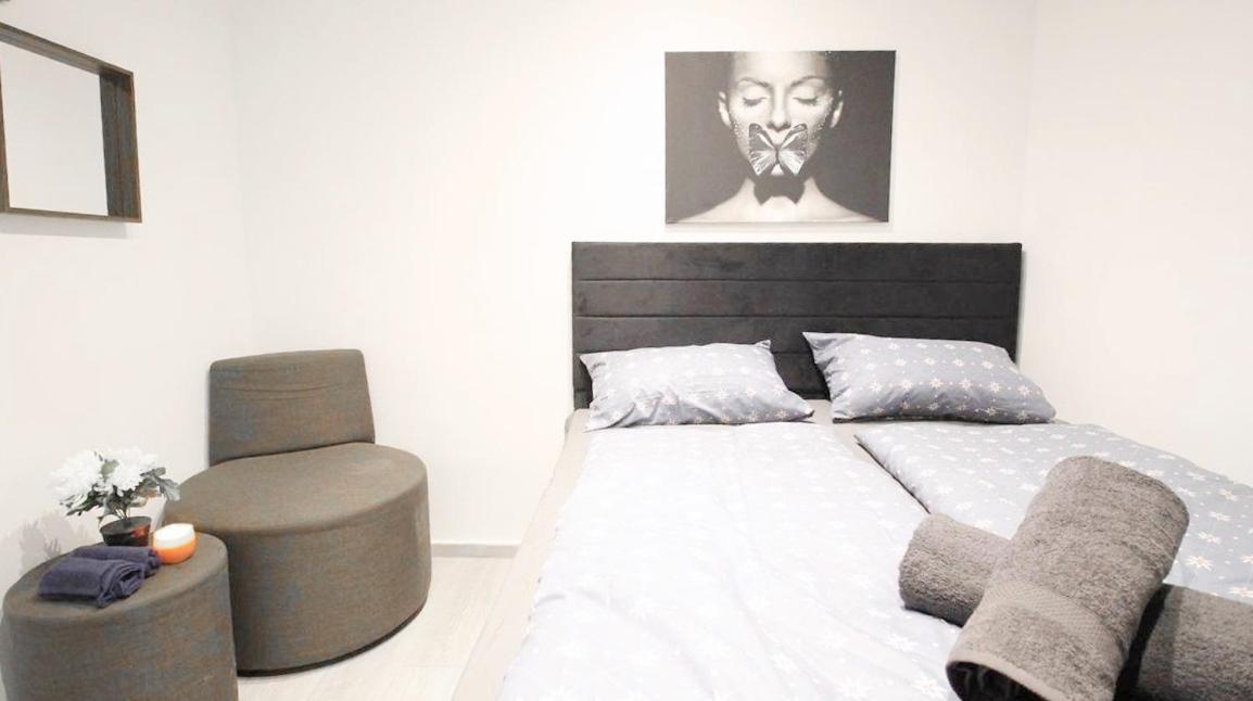 Comfortable Rooms In Akh Area Vienna Exterior photo