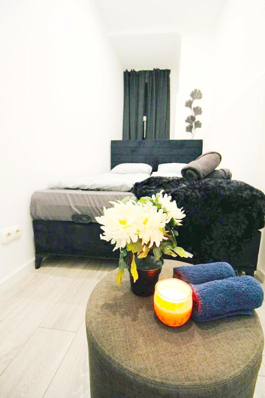 Comfortable Rooms In Akh Area Vienna Exterior photo