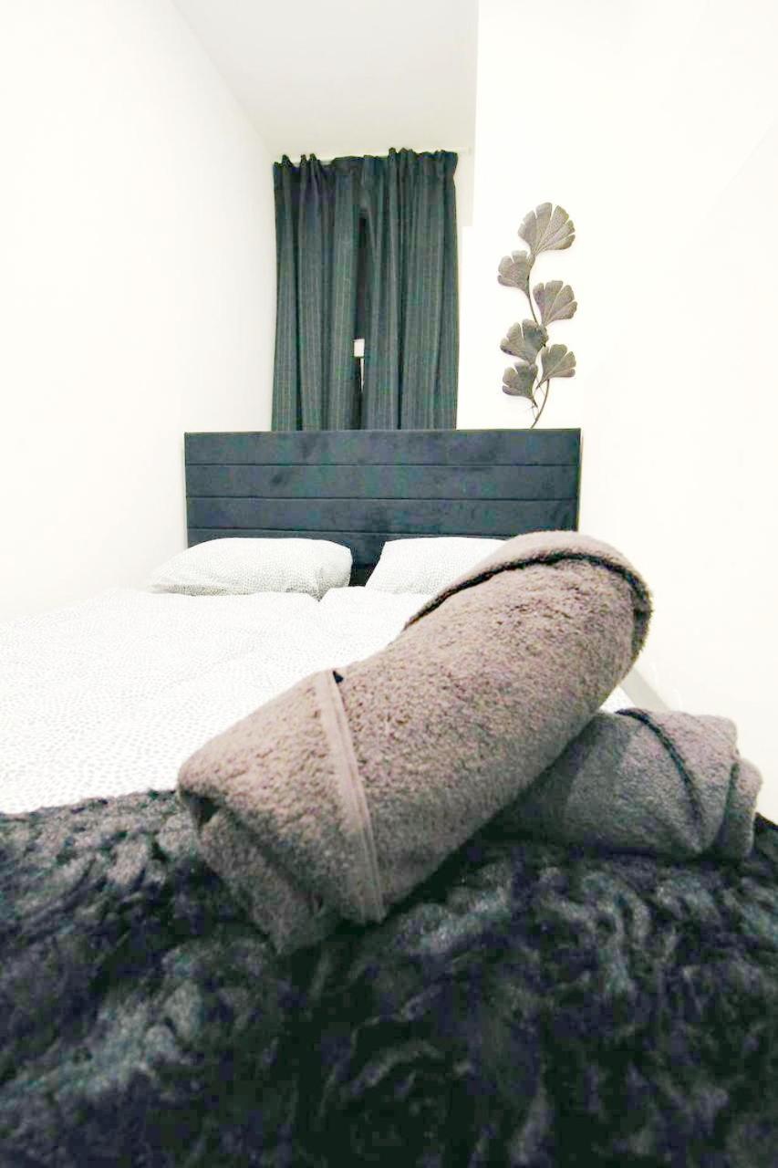 Comfortable Rooms In Akh Area Vienna Exterior photo