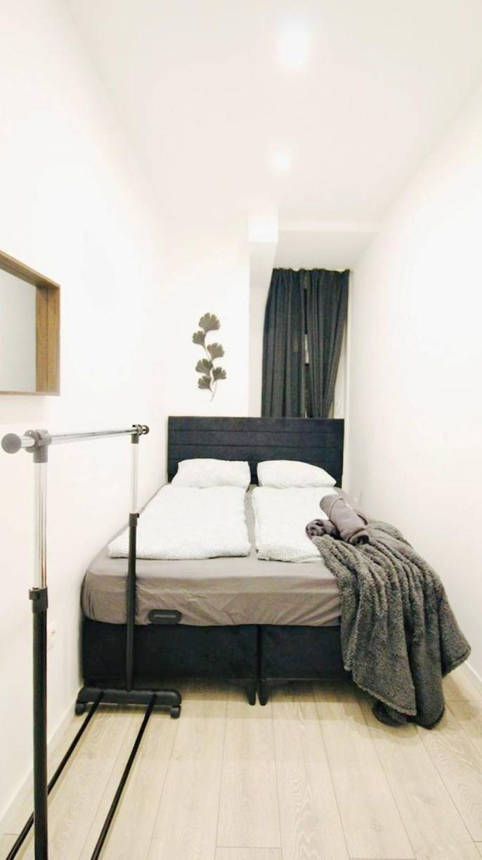 Comfortable Rooms In Akh Area Vienna Exterior photo